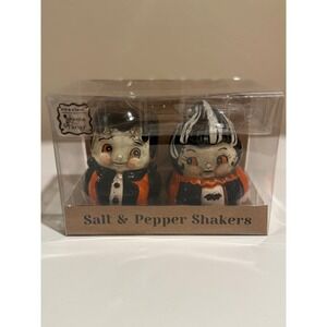 Johanna Parker Transpac Mr & Mrs Frank Halloween Salt & Pepper Shaker Set TH0049